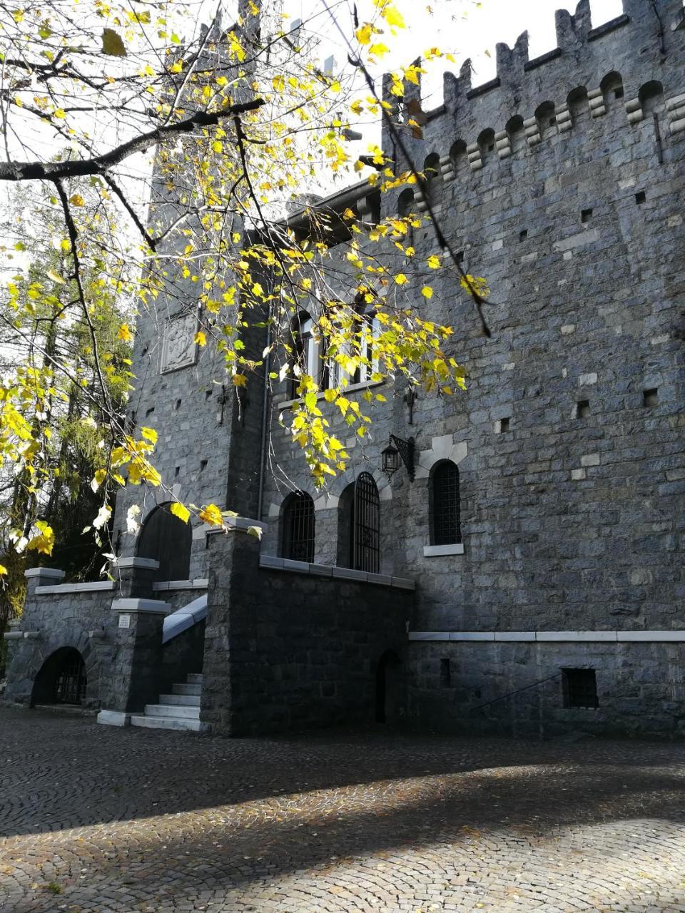 Un Nido Nella Torre Del Castello Apartment Ponte Di Legno